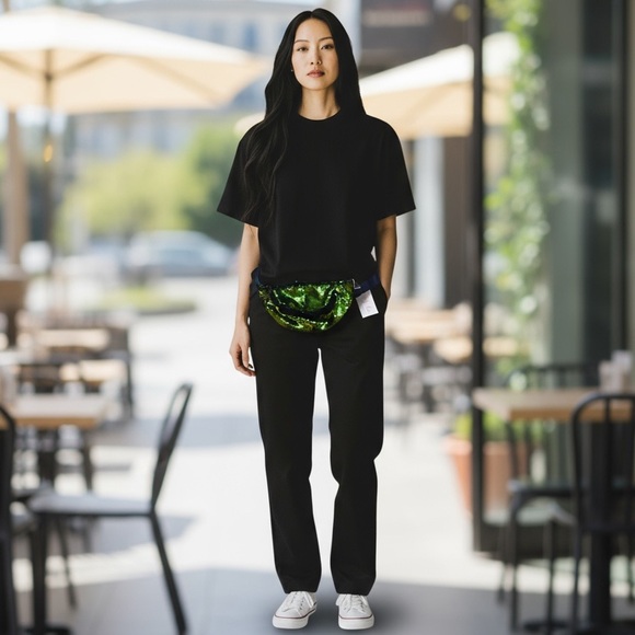 NWT- Waist bag- Purse- Sequin- Crossbody - Picture 8 of 10